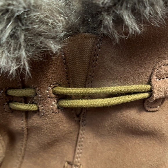 Lands End boots - Picture 8 of 8